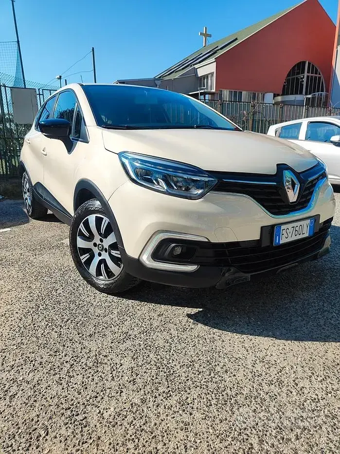 Usata Renault Captur 90 CV (66 kW) 2018 SUV