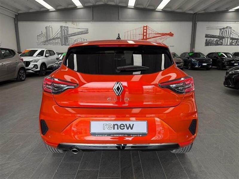 Nuevo Renault Clio V Techno 101 CV (74 kW) 2025 Naranja Utilitario