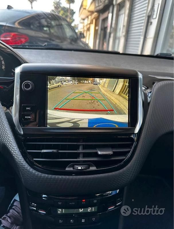 Usata Peugeot 208 Allure 82 CV (60 kW) 2018 Utilitaria