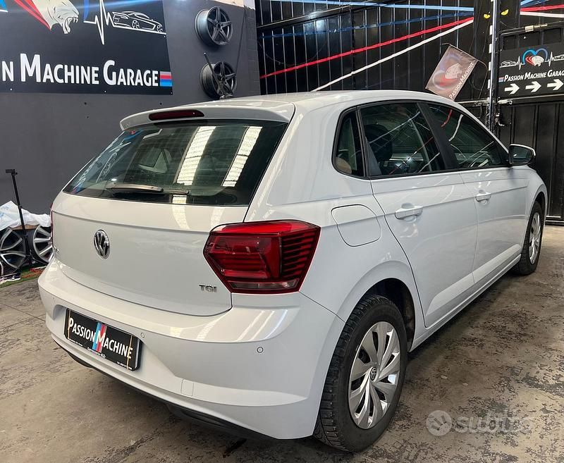 Usata VW Polo Comfortline 90 CV (66 kW) 2018 Grigio Utilitaria