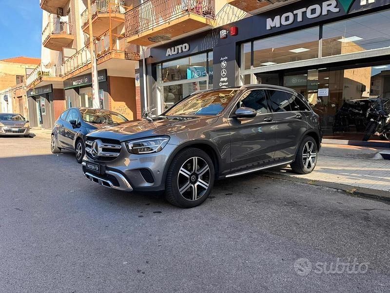 Usata Mercedes GLC220 Premium 194 CV (142 kW) 2020 Grigio SUV