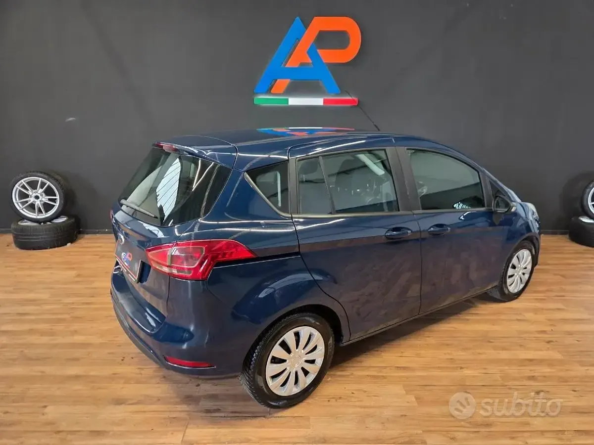 Usata Ford B-MAX Business Edition 75 CV (55 kW) 2015 Blu/azzurro Monovolume