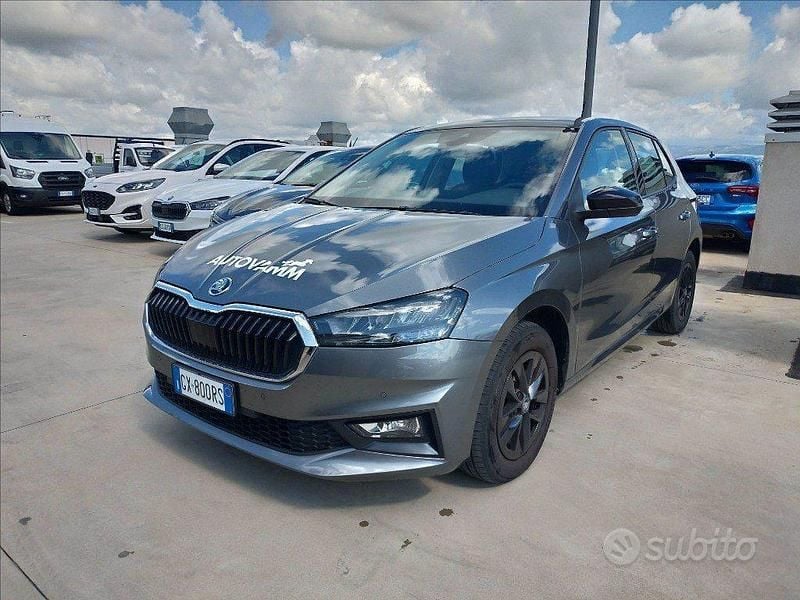 Usata Skoda Fabia 95 CV (69 kW) 2025 Grigio Utilitaria