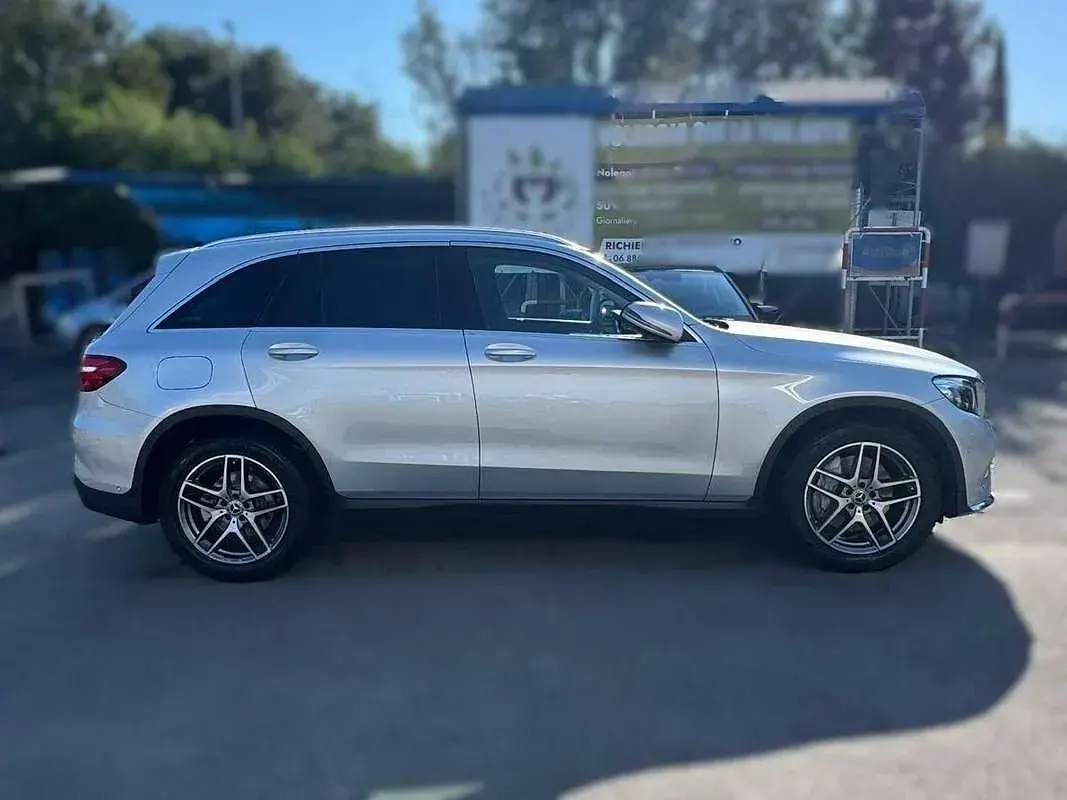 Usata Mercedes GLC250 Premium 204 CV (150 kW) 2019 Argento SUV