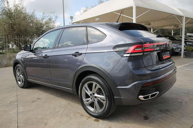 Usata VW Taigo R-line 110 CV (80 kW) 2022 Smoke grey SUV