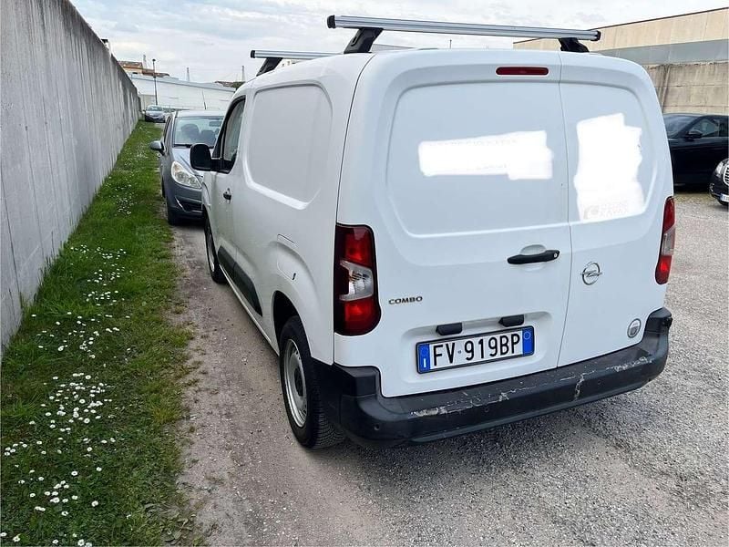 Usata Opel Combo 99 CV (72 kW) 2019 Bianco Monovolume