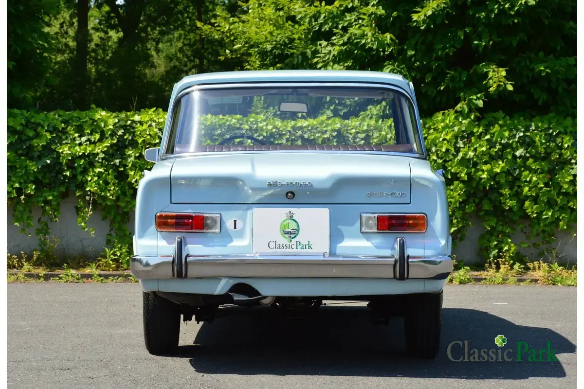 Usata Alfa Romeo Giulia 1300 78 CV (57 kW) 1967 Blu Berlina