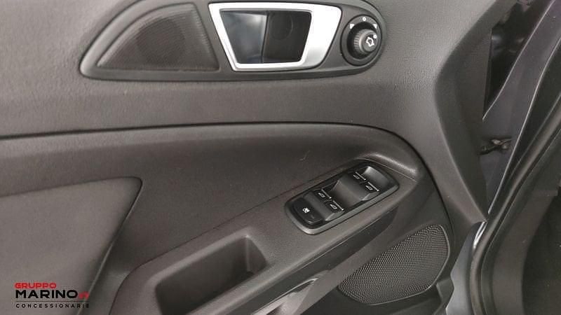 Usata Ford Ecosport Titanium 95 CV (69 kW) 2016 Grigio SUV
