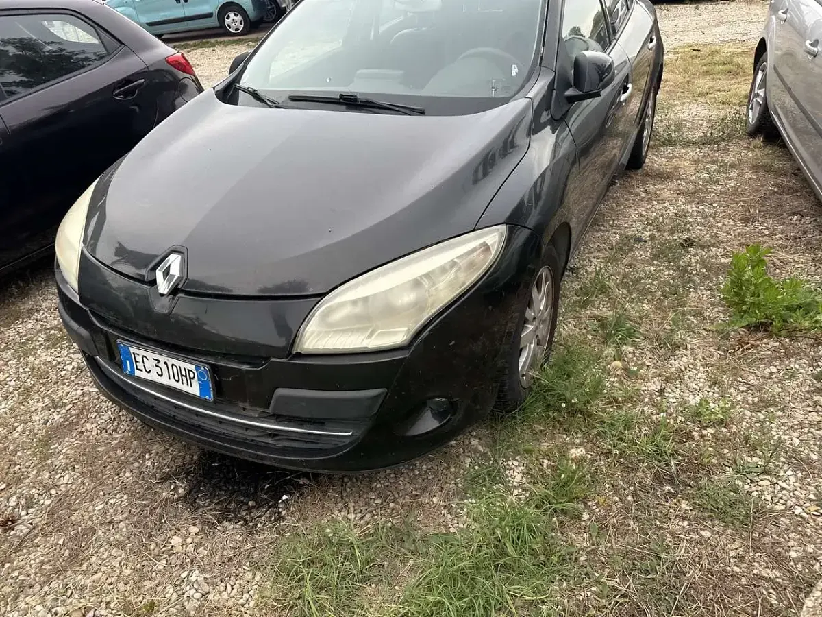 Usata Renault Mégane III Dynamique 110 CV (80 kW) 2010 Nero Berlina