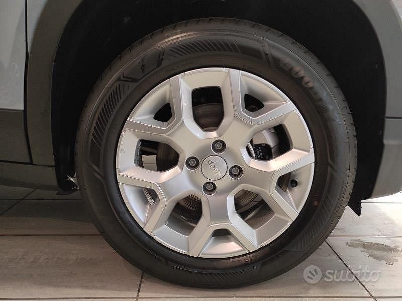 Nuova Jeep Avenger Altitude 110 CV (80 kW) 2025 Grigio SUV