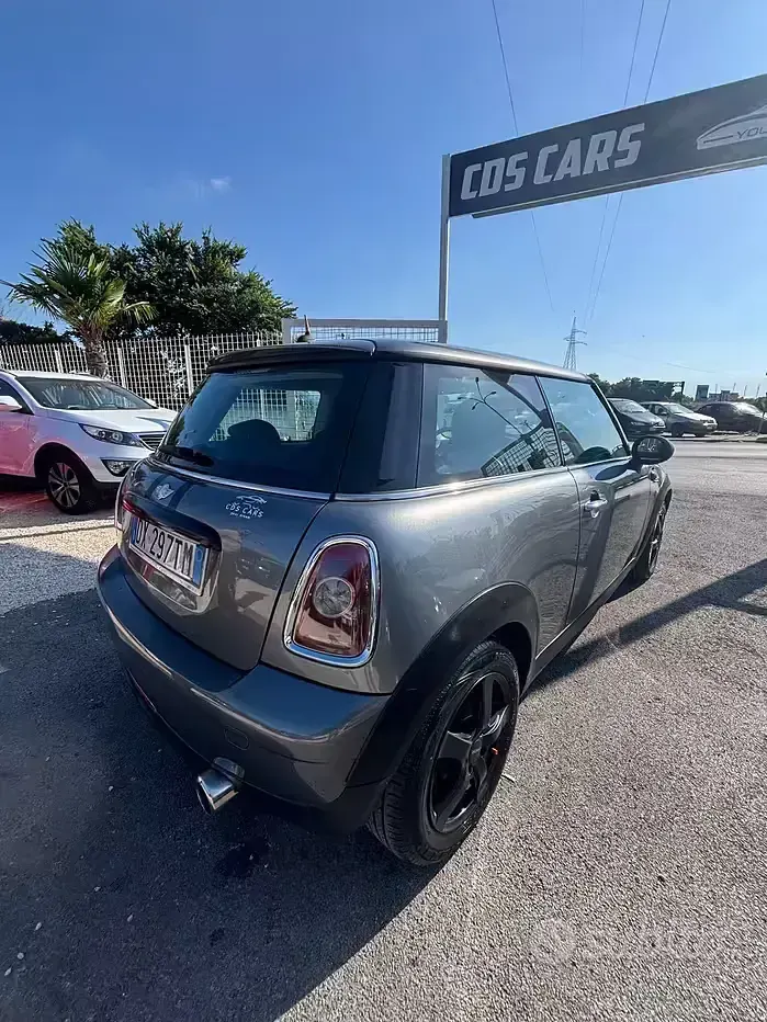 Usata Mini ONE 75 CV (55 kW) 2010 Grigio Utilitaria