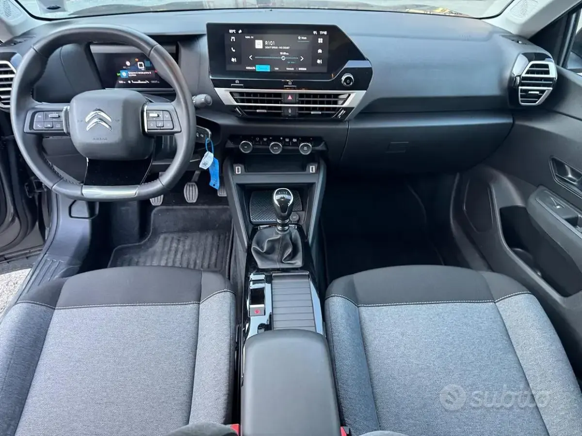 Usata Citroën C4 PureTech 101 CV (74 kW) 2024 Grigio SUV