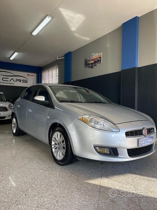 Usata Fiat Bravo Dynamic 120 CV (88 kW) 2008 Grigio Utilitaria