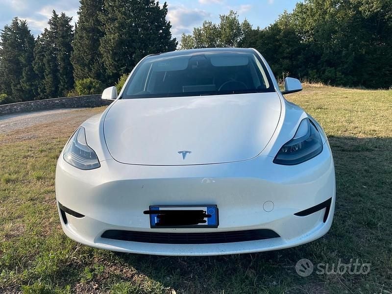 Usata Tesla Model Y RWD 125 kW (170 CV) 2024 Bianco SUV