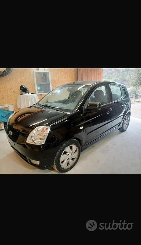 Usata Kia Picanto 61 CV (44 kW) 2006 Nero Utilitaria