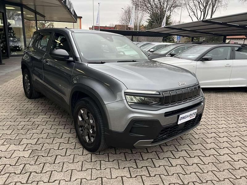 Usata Jeep Avenger Altitude 101 CV (74 kW) 2026 Grigio SUV