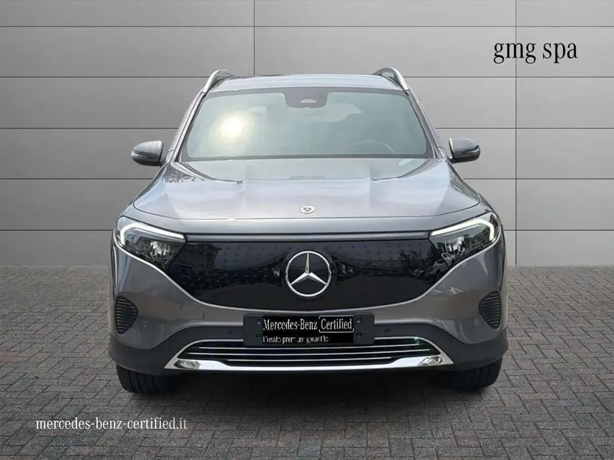 Usata Mercedes EQB250+ Advanced Plus 139 kW (190 CV) 2024 Grigio SUV