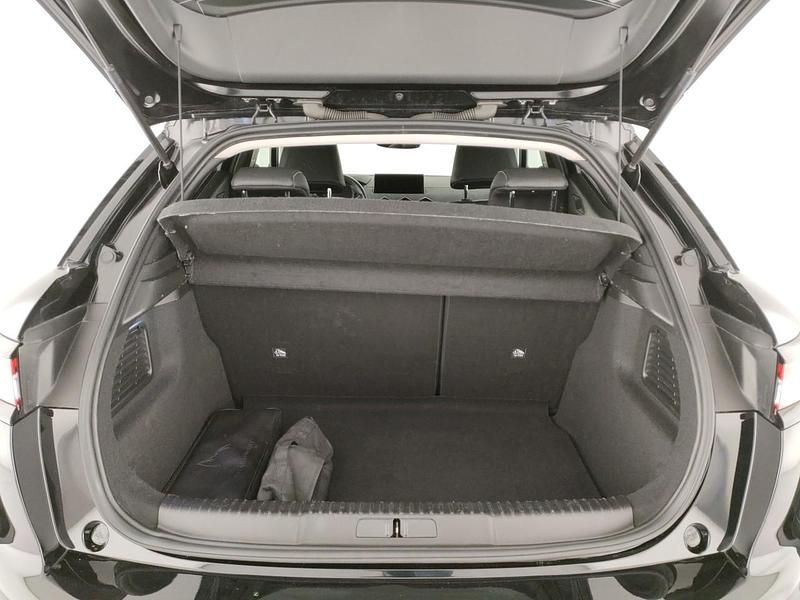 Käytetty DS Automobiles DS3 Opera 130 HP (95 kW) 2024 Musta Sedan