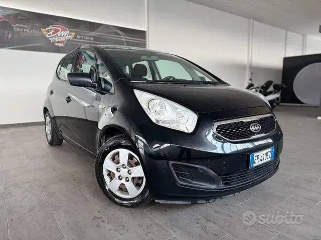 Usata Kia Venga Active 90 CV (66 kW) 2013 Nero Utilitaria