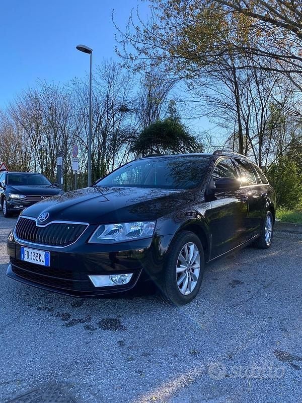 Usata Skoda Octavia 110 CV (80 kW) 2017 Nero Berlina