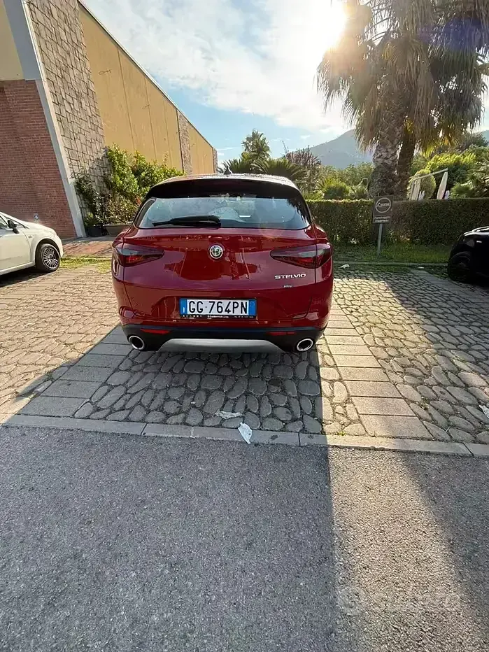 Usata Alfa Romeo Stelvio 160 CV (117 kW) 2021 Rosso SUV