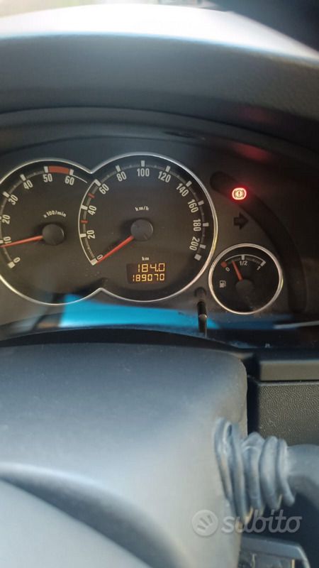 Usata Opel Meriva Club 75 CV (55 kW) 2006 Blu/azzurro Monovolume