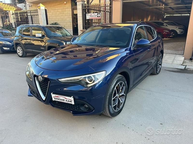 Usata Alfa Romeo Stelvio Executive 190 CV (139 kW) 2019 Blu SUV