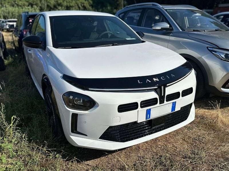 Usata Lancia Ypsilon 110 CV (80 kW) 2025 Bianco Utilitaria