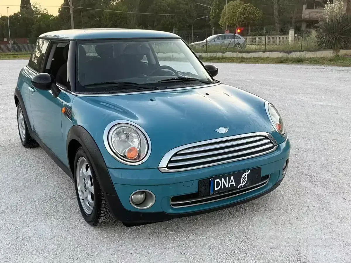Usata Mini Cooper 95 CV (69 kW) 2009 Blu Utilitaria