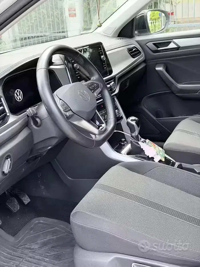 Usata VW T-Roc Edition 116 CV (85 kW) 2024 Bianco SUV