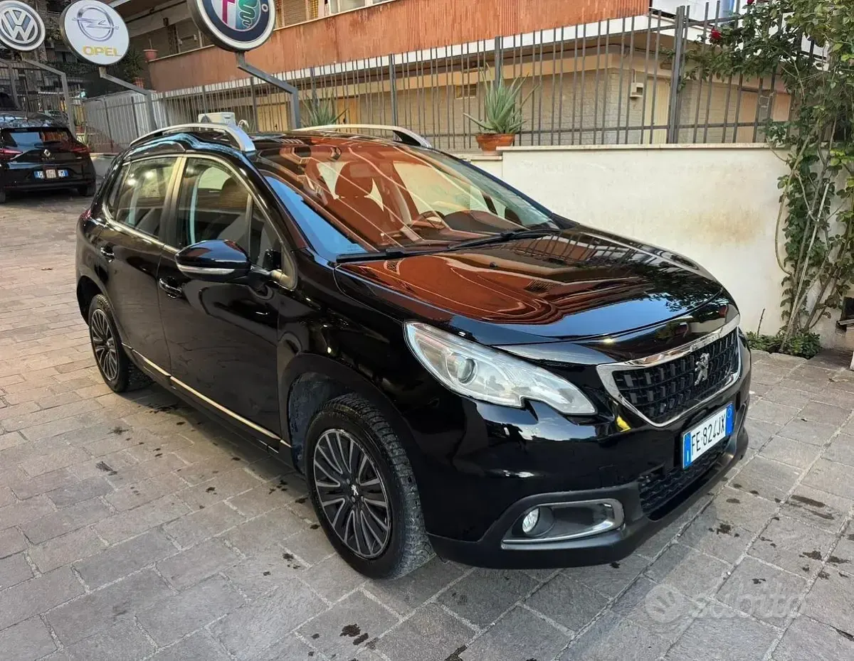 Usata Peugeot 2008 Allure 82 CV (60 kW) 2016 Nero SUV