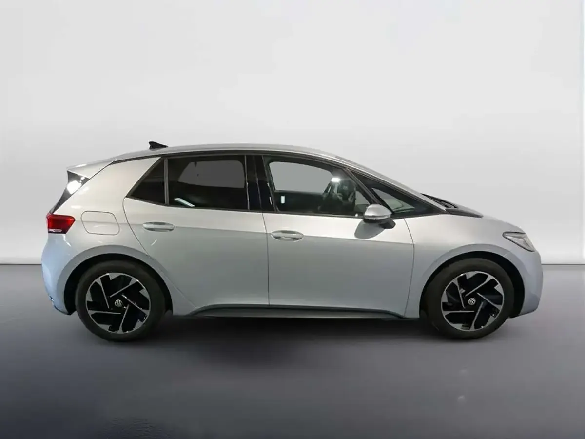 Usata VW ID.3 Pro Performance 150 kW (204 CV) 2025 Scale silver metallizzato nero Utilitaria