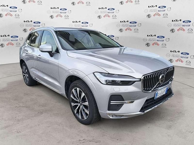 Gebraucht Volvo XC60 Plus 197 PS (144 kW) 2023 Silber SUV