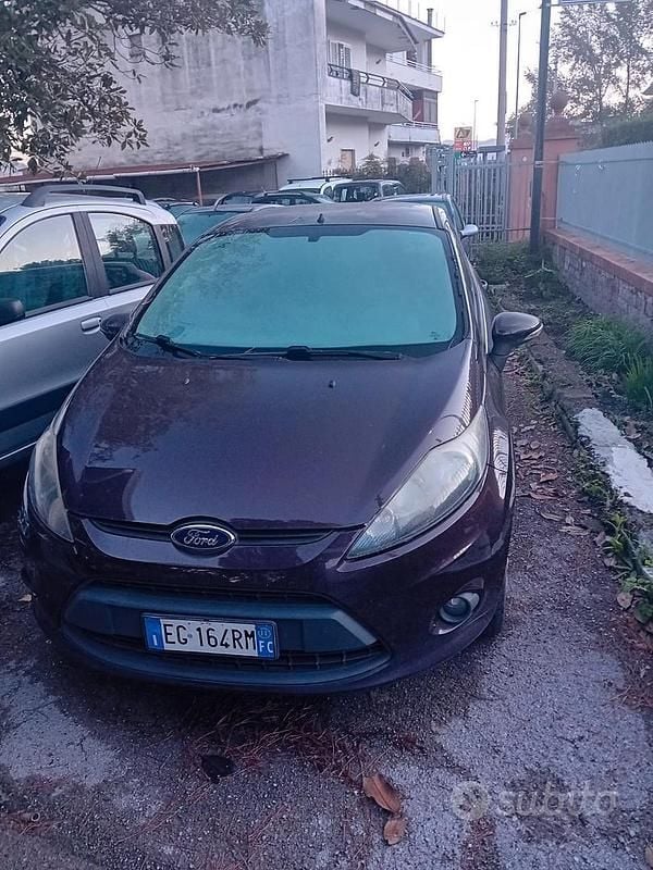 Usata Ford Fiesta 96 CV (70 kW) 2011 Berlina