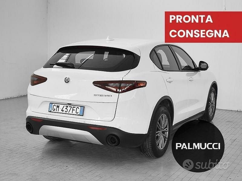 Usata Alfa Romeo Stelvio Super 160 CV (117 kW) 2022 SUV
