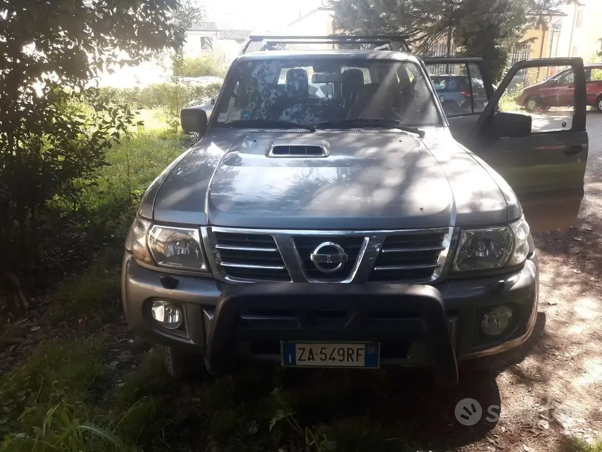 Usata Nissan Patrol 158 CV (116 kW) 2004 Grigio SUV