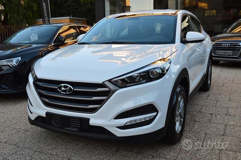 Bianco Usata 2016 Hyundai Tucson Xpossible SUV | 12.700 € (Buon prezzo) - Immagine 1/4