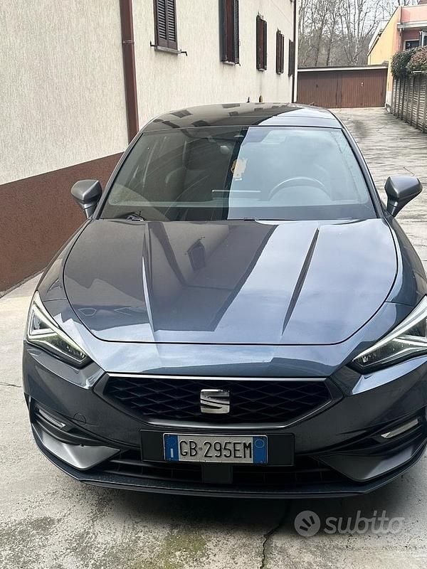 Usata Seat Leon FR 150 CV (110 kW) 2020 Grigio Berlina