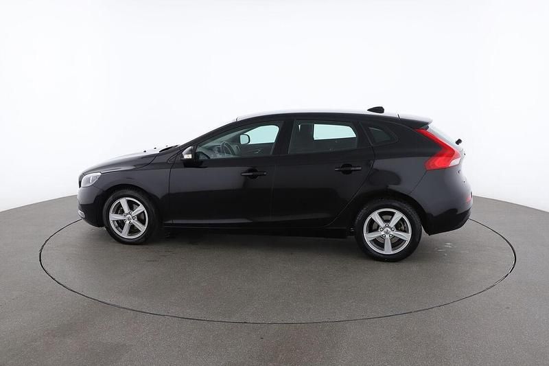 Usata Volvo V40 Kinetic 120 CV (88 kW) 2018 Nero Berlina