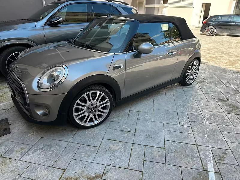 Usata Mini Cooper D Cabriolet 2016 Cabrio