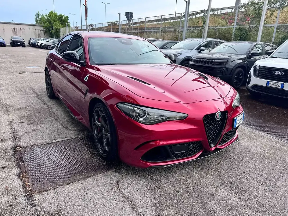 Usata Alfa Romeo Giulia Quadrifoglio 510 CV (375 kW) 2022 Rosso Berlina