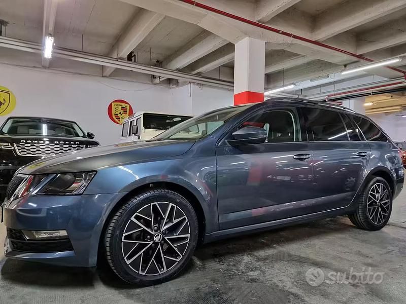 Usata Skoda Octavia G-TEC Executive 131 CV (96 kW) 2020 Blu Station wagon