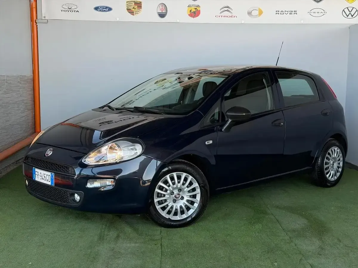Usata Fiat Punto Street 95 CV (69 kW) 2018 Blu Utilitaria