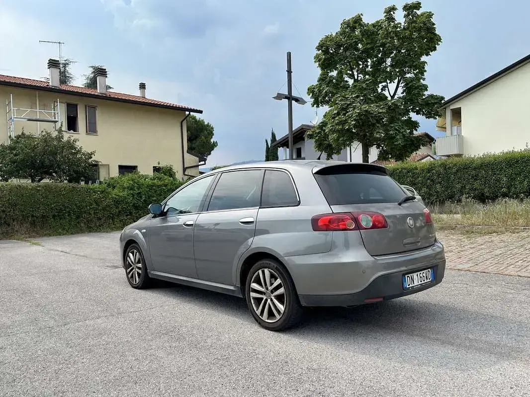Usata Fiat Croma Dynamic 120 CV (88 kW) 2008 Grigio Station wagon