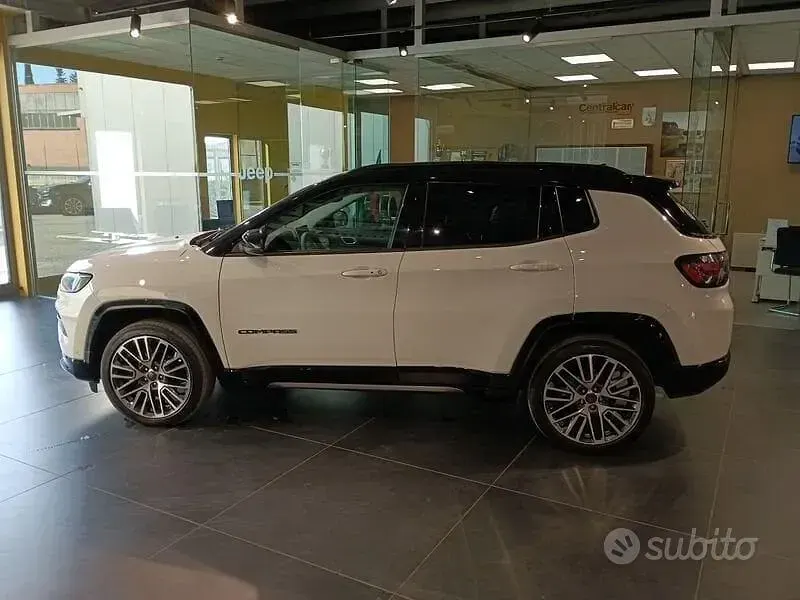 Usata Jeep Compass Summit 131 CV (96 kW) 2025 Bianco SUV