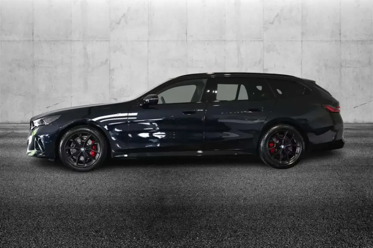 Usata BMW 520 M Sport 197 CV (144 kW) 2024 Nero Station wagon