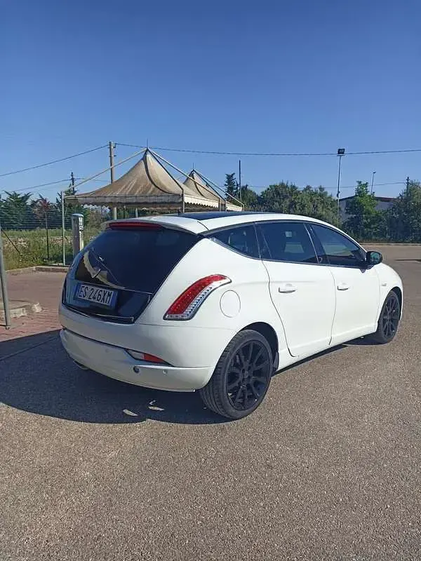 Usata Lancia Delta S 120 CV (88 kW) 2013 Utilitaria