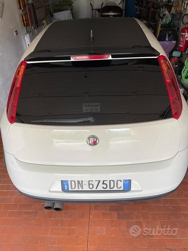 Usata Abarth Grande Punto 155 CV (114 kW) 2008 Bianco Utilitaria