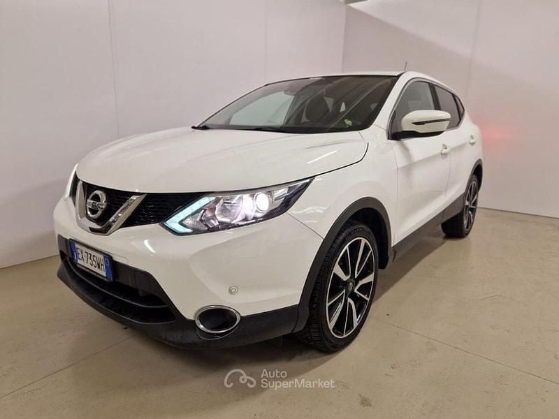 Bianco Usata 2015 Nissan Qashqai Acenta SUV | 10.500 € (Buon prezzo) - Immagine 1/4