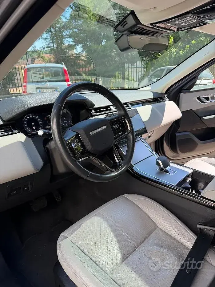 Usata Land Rover Range Rover Velar SE 204 CV (150 kW) 2024 Grigio SUV